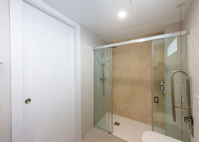 Hc Calahonda בית הארחה נרחה